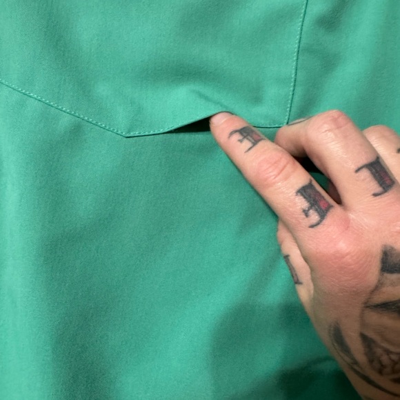 Mandala scrubs size medium - Picture 6 of 6